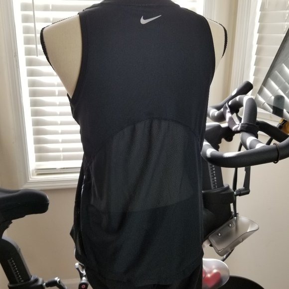 Nike | Miler Running Tank in black - Picture 5 of 8